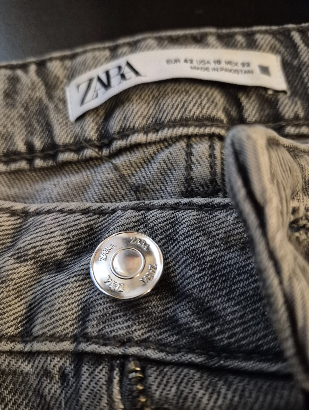 Zara Mom Jeans High Rise - Picture 12 of 13